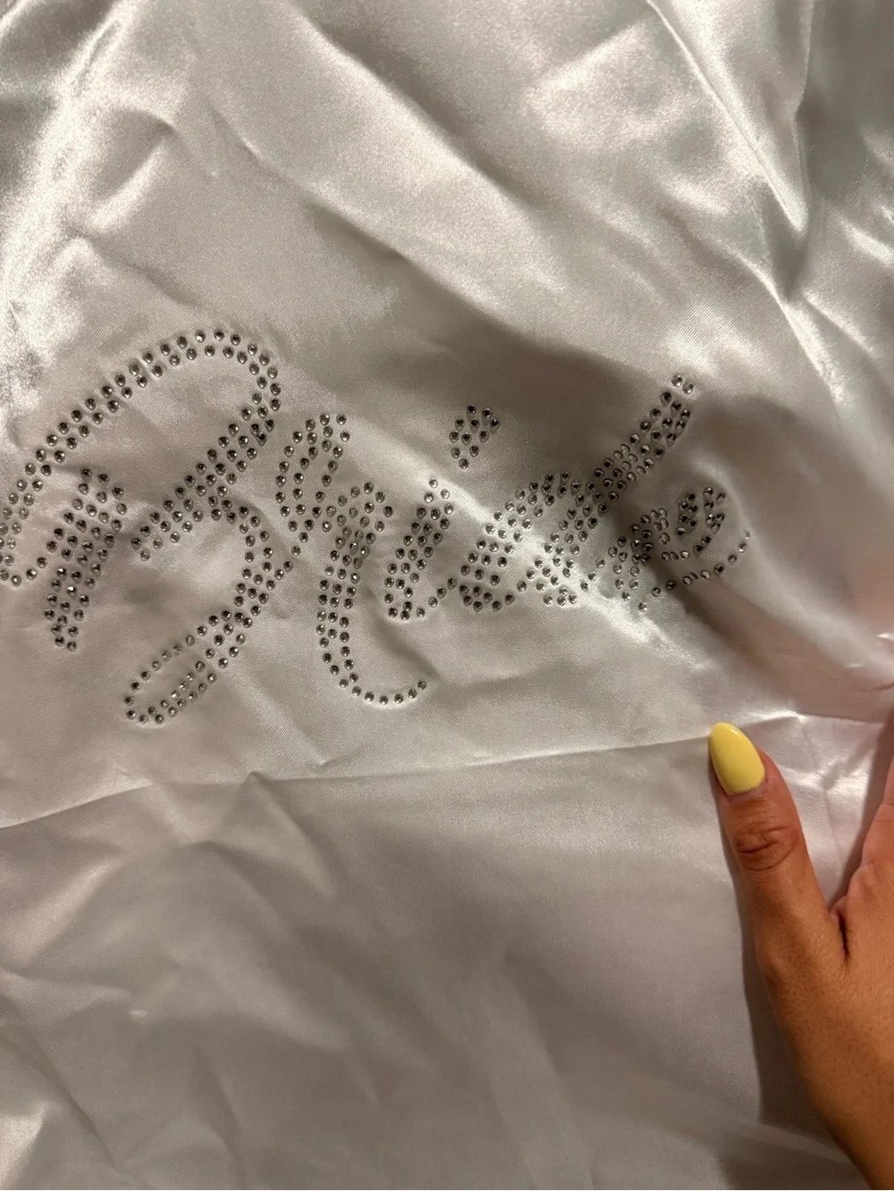 Bridal Satin Robe with Rhinestone 'Bride' Script - Picture 1 of 3